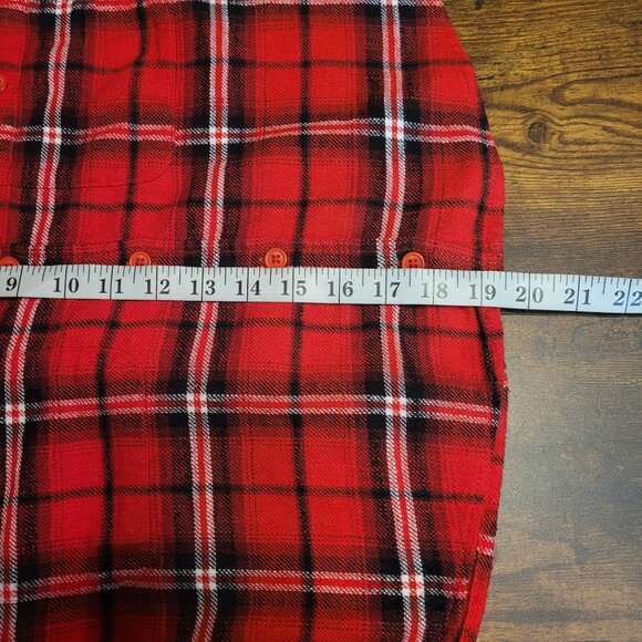 American Eagle Flannel Plaid Cropped Shirt M Oversized Pocket Red Black White - Picture 8 of 10